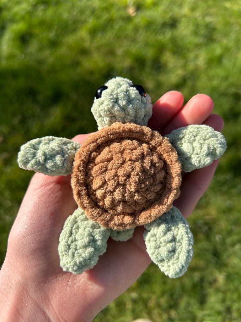 Crochet No-Sew Baby Sea Turtle Pattern