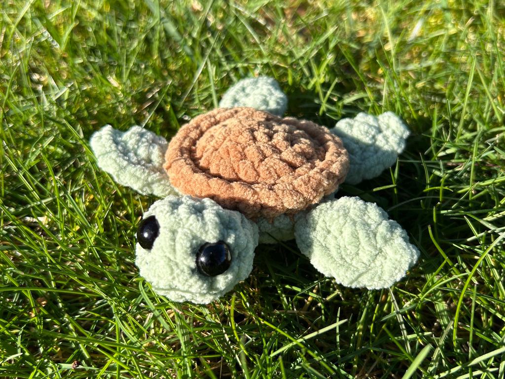 Crochet No-Sew Baby Sea Turtle Pattern