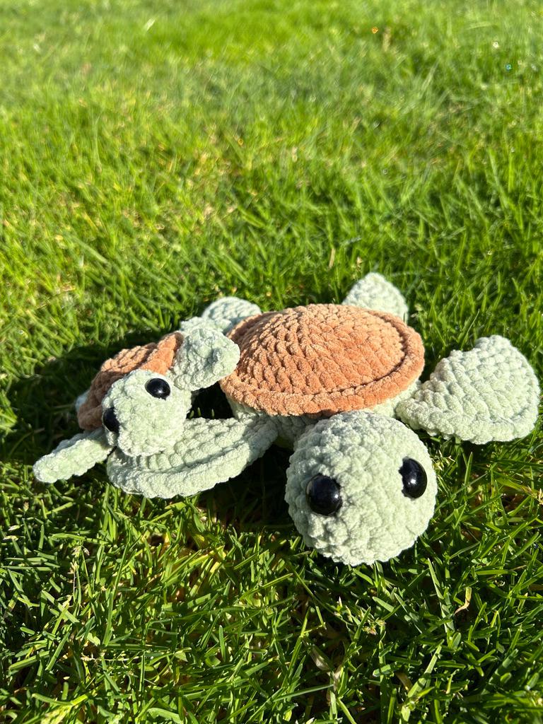 2-in-1 Crochet Sea Turtle Pattern Bundle (Big Sea Turtle and Baby Sea Turtle)